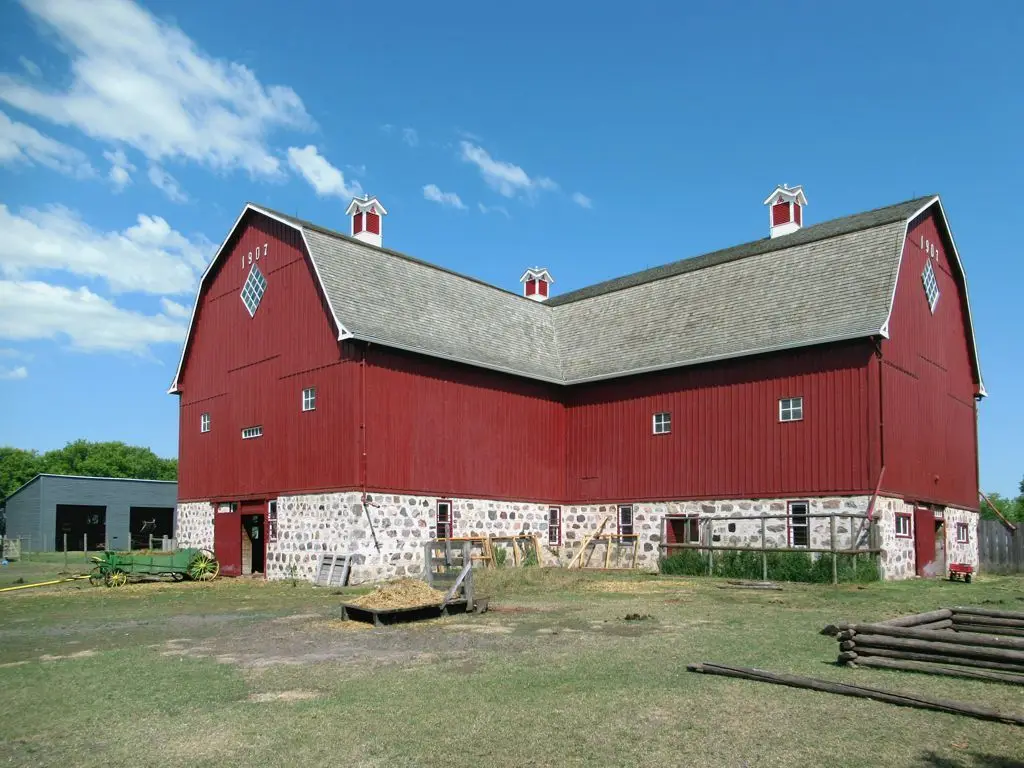 The 1907 stone-foundation barn at Motherwell Homestead