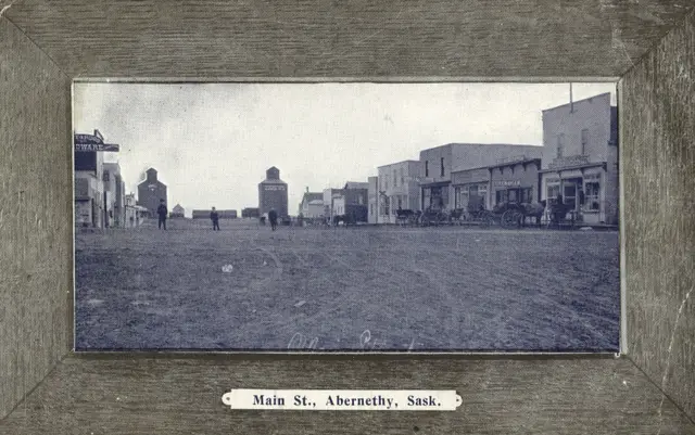 Main Street, Abernethy